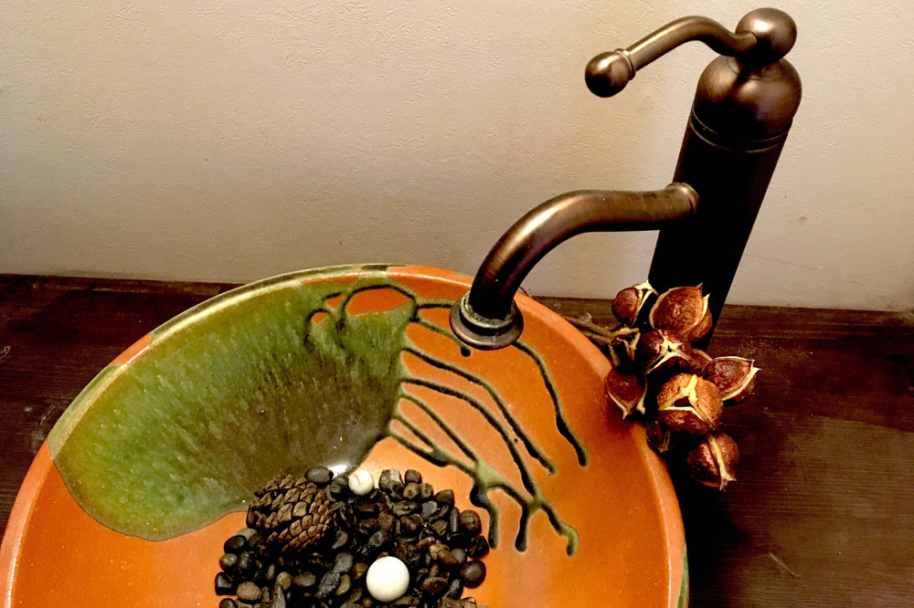 信楽焼の手水鉢